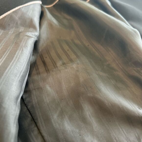 Chic Black Blazer by Petite Sophisticate, One Button Closure, Size 6 - Picture 6 of 9